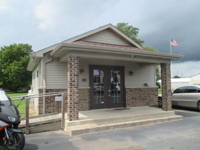 301 N Logan St, Mattoon, IL 61938